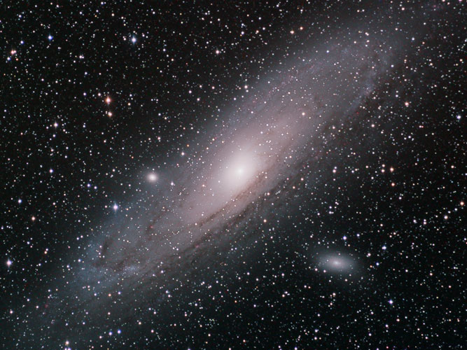 M31LRGB(500).jpg (107505 bytes)