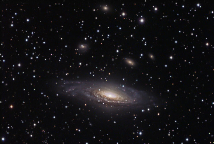 NGC7331LRGB(500).jpg (47073 bytes)
