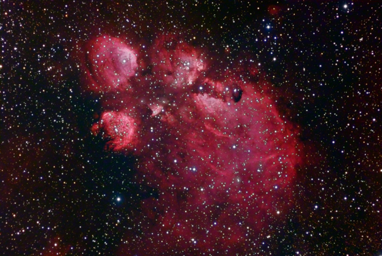 NGC6334RRGB(500).jpg (195627 bytes)