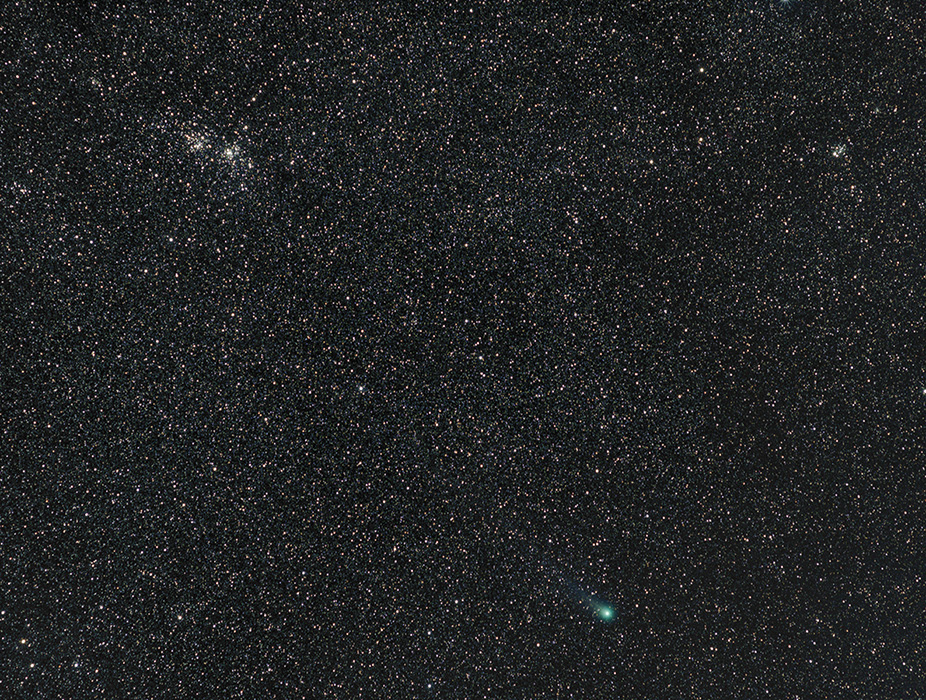 CometLovejoy-DoubleCluster_700.jpg (594678 bytes)